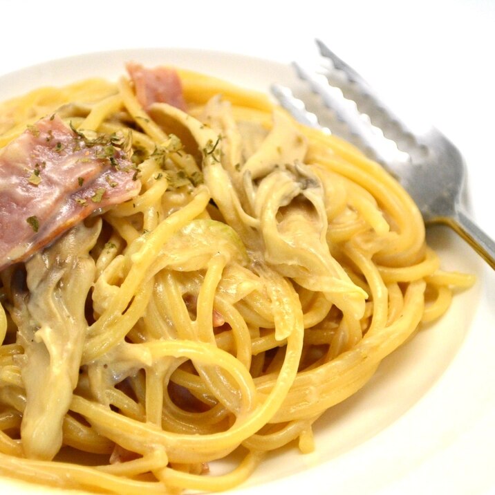 <定番シリーズ>きのことベーコンのクリームパスタ